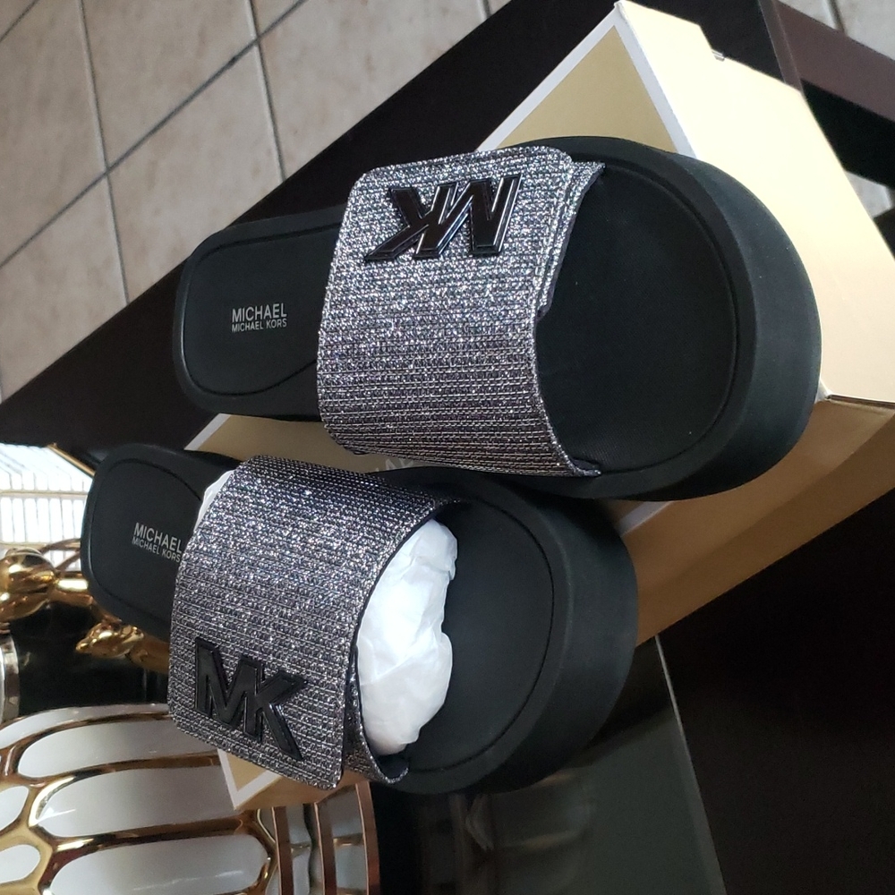 Michael kors platform slides